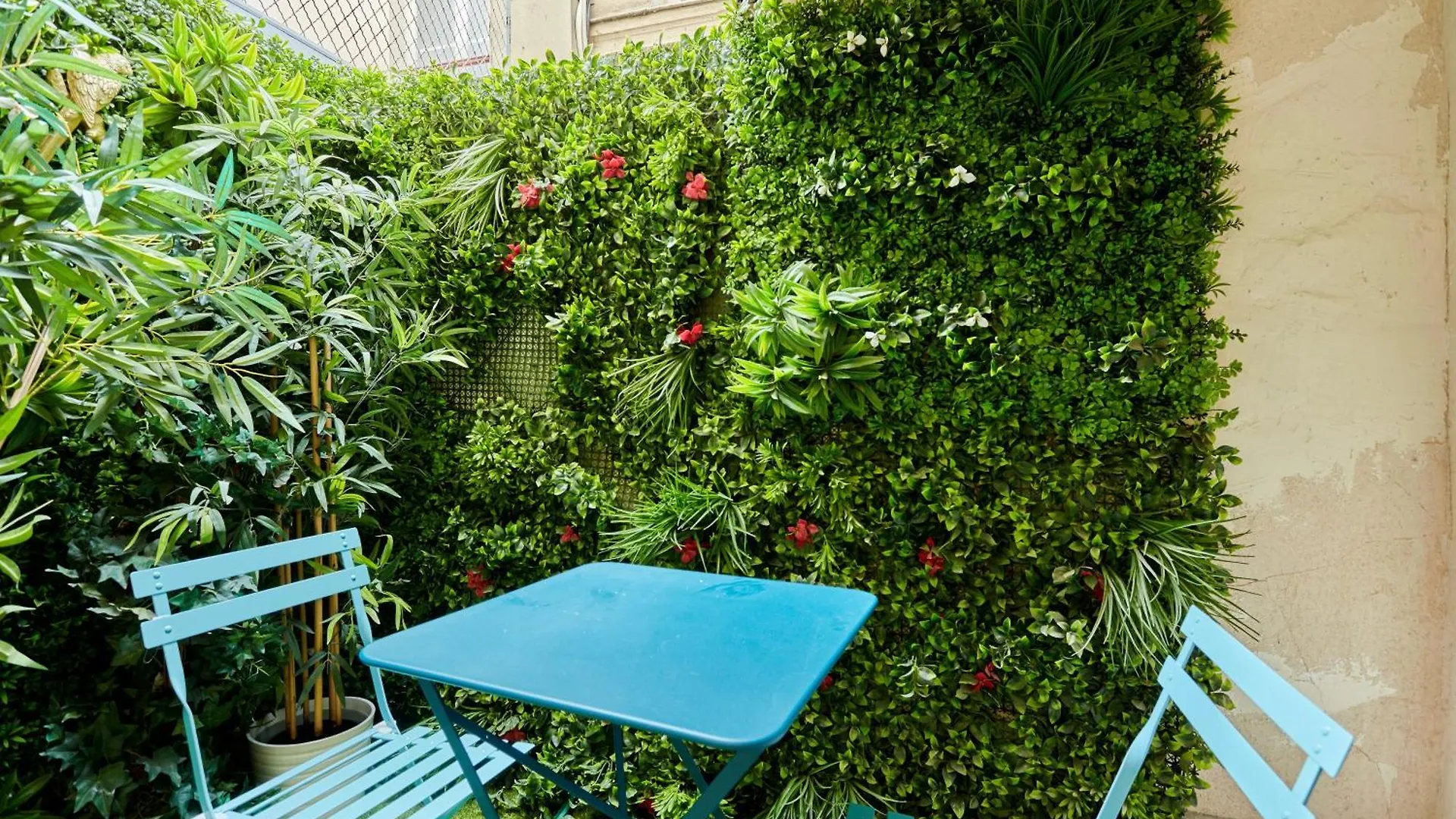 Apartment Rent A - Caire, Montorgueil Paris